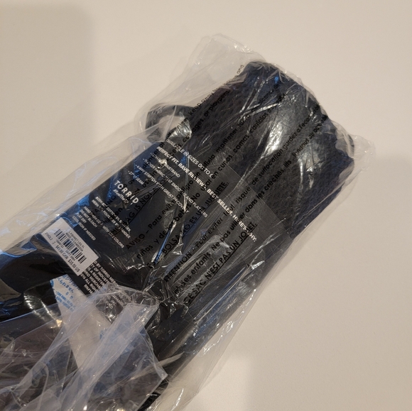 TORRID Premium Leggings Fishnet Size 2 - Picture 9 of 10